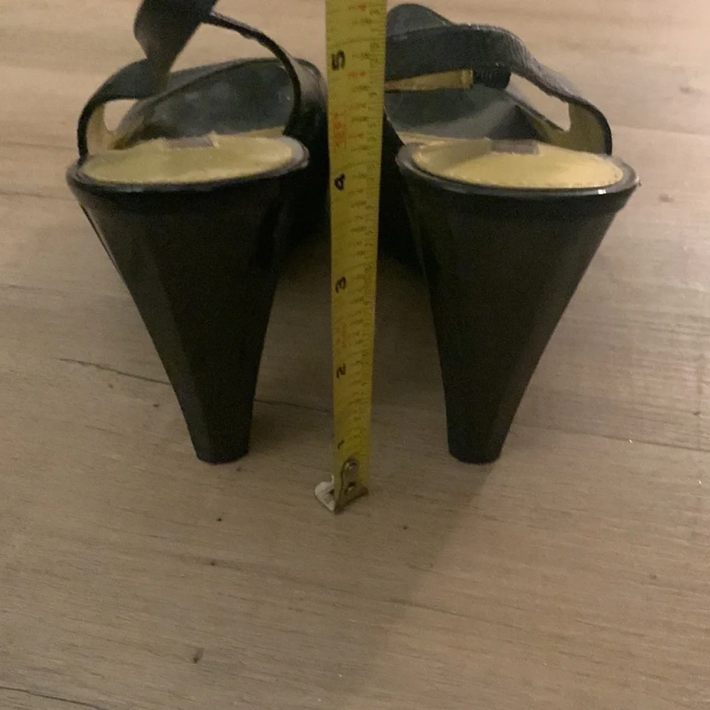 Bandolino Black‎ Slingbacks 6.5
